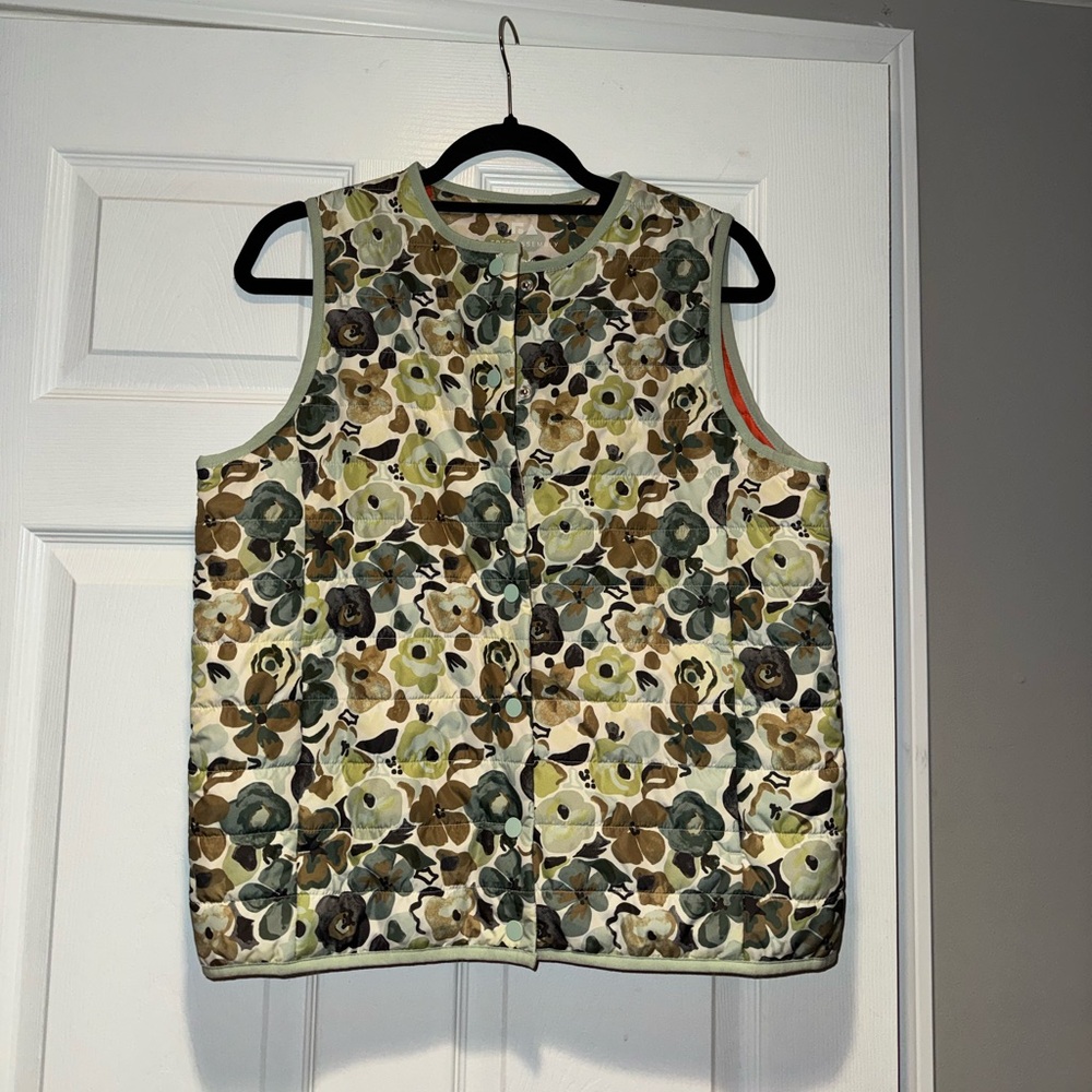 Free Assembly Green Floral Packable Puffer Vest Girls XL 12/14
